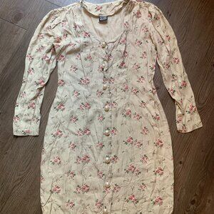 Knapp Studio 90s floral dress